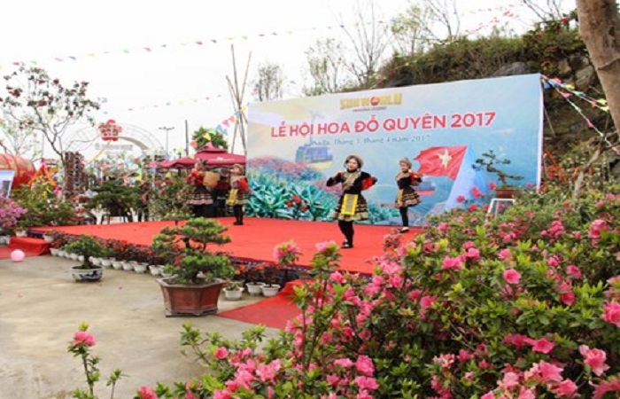 Lễ hội hoa đỗ quyên tại Fansipan Legend Lễ hội hoa đỗ quyên tại Fansipan Legend