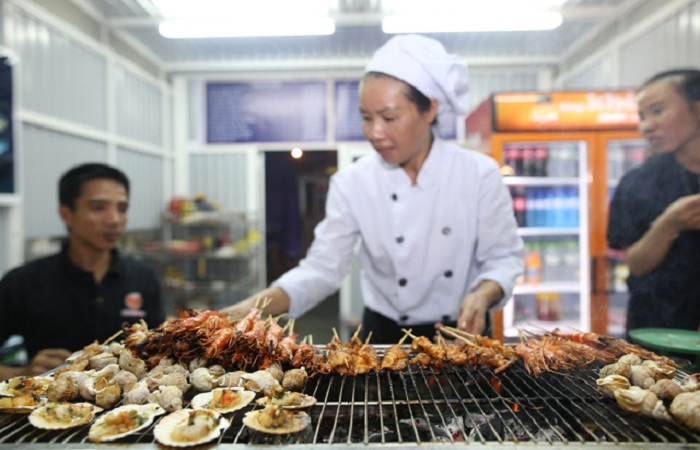 Những món ăn hấp dẫn tại Không gian ẩm thực Ngũ hành