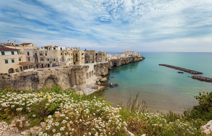 Trước khi quá đông khách, khám phá ngay những kỳ quan này