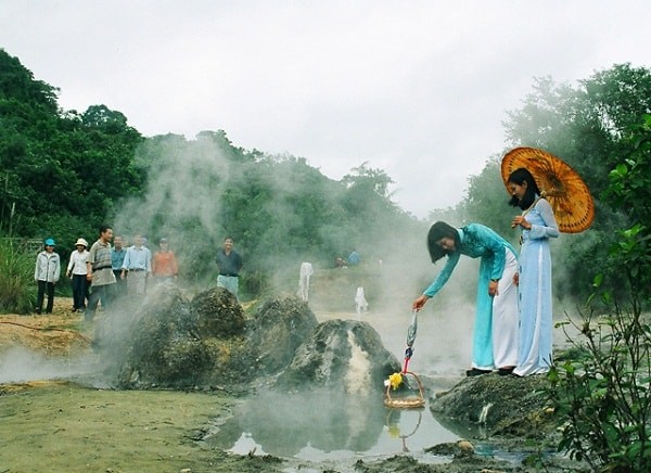 Suoi Khoang Nong Kim Boi