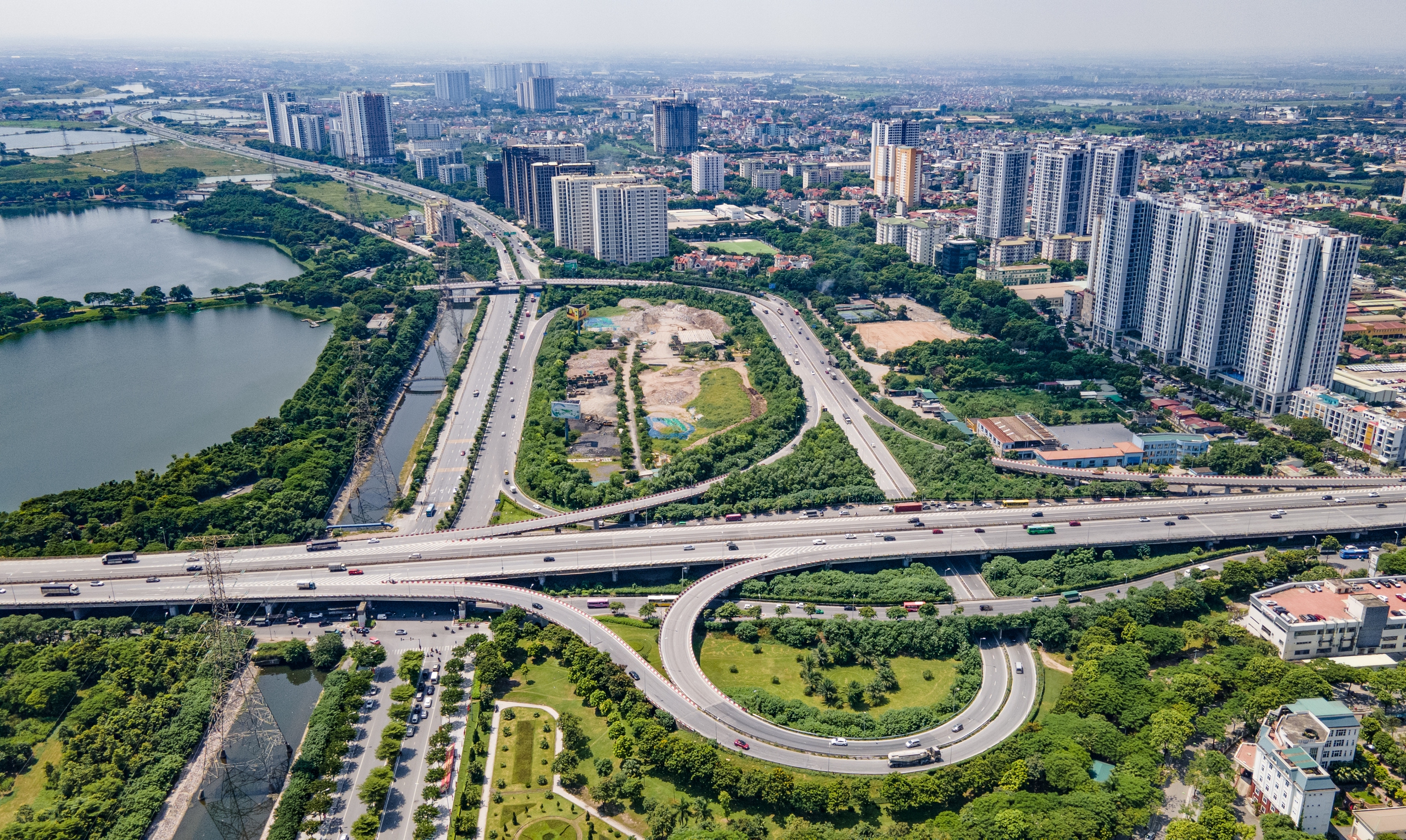 Hạ tầng thúc đẩy sự phát triển của bất động sản Nam Hà Nội 2025